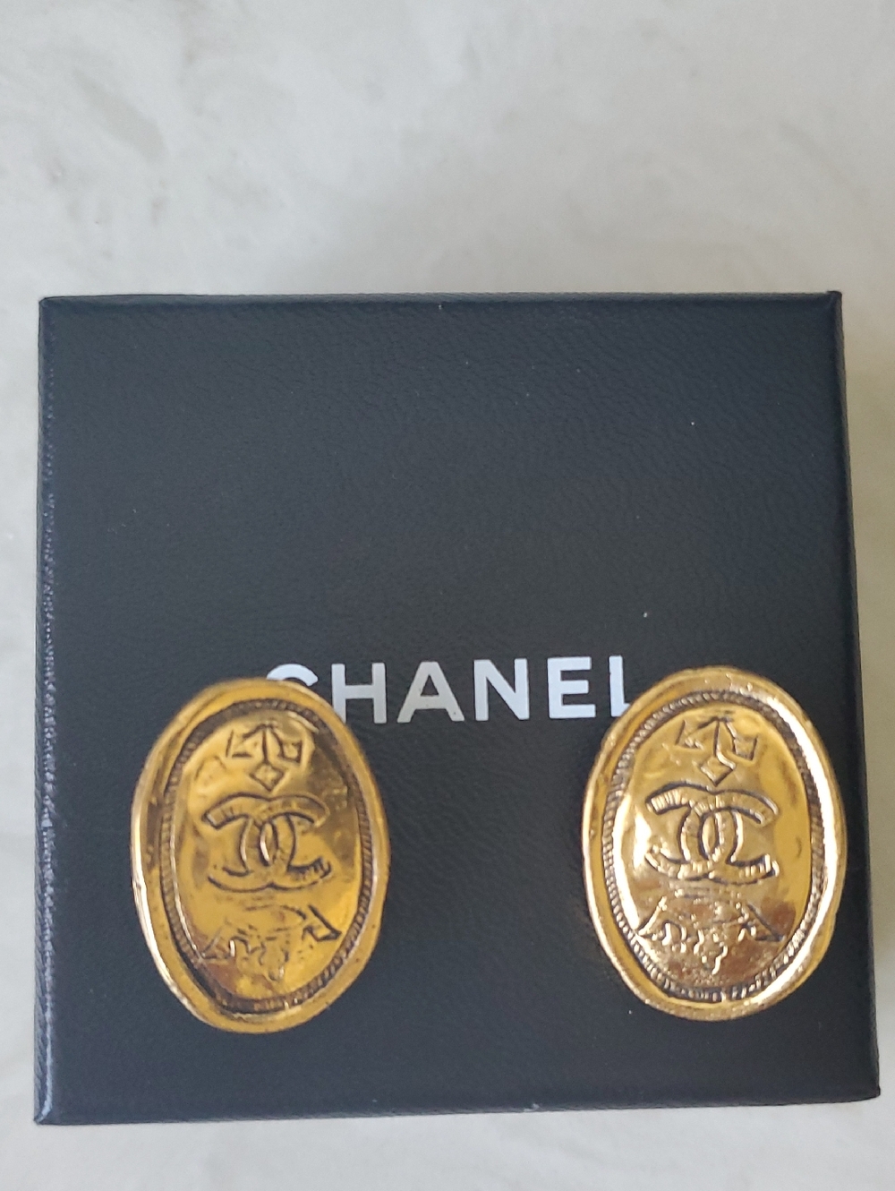 CHANEL Vintage Gold Logo Clip earrings